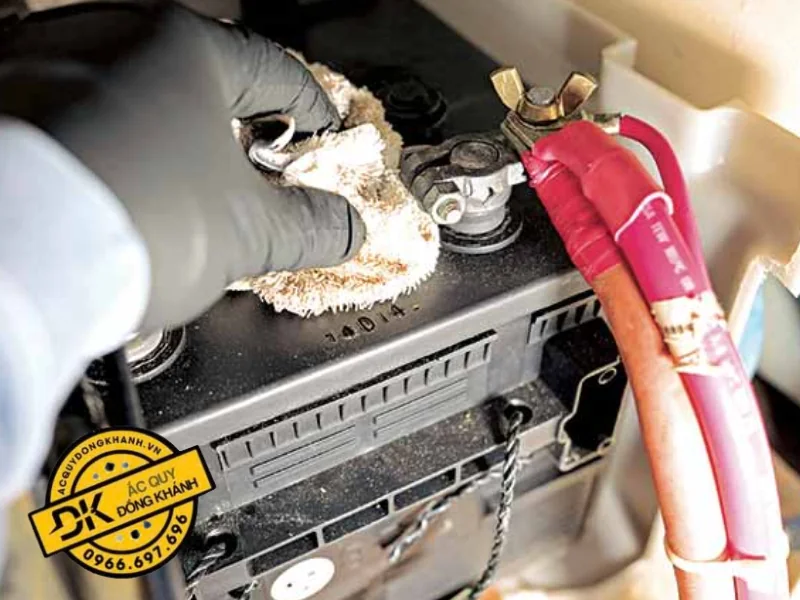 Hướng dẫn cách bảo dưỡng bình ắc quy Honda HRV đúng cách