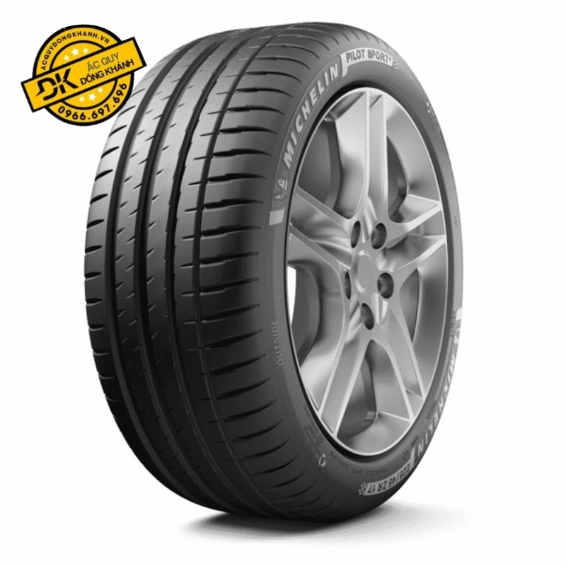 Dòng gai lốp Pilot Sport phù hợp cho xe du lịch, mạnh mẽ