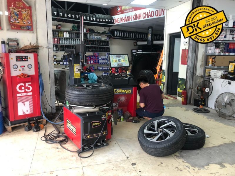 Lắp đặt lốp Dunlop 215/60R17