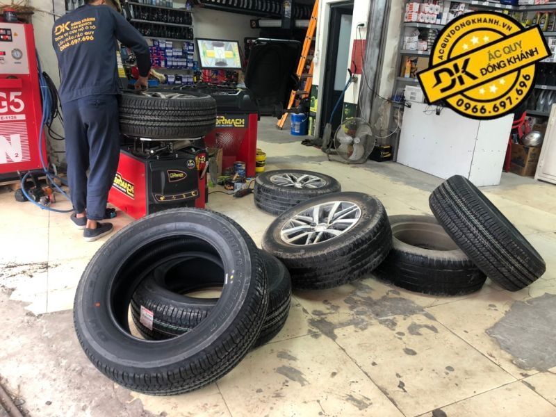 Lốp Bridgestone 265/60r18 684 Thái Lan